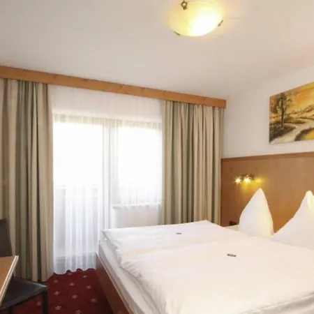 Neuwirt Hotel 3*