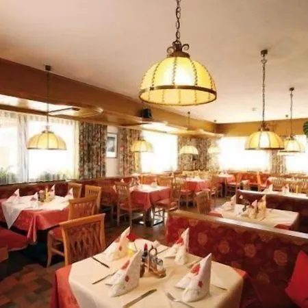 Hotel Neuwirt 3*