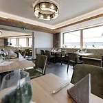 Neuwirt Hotel 3*