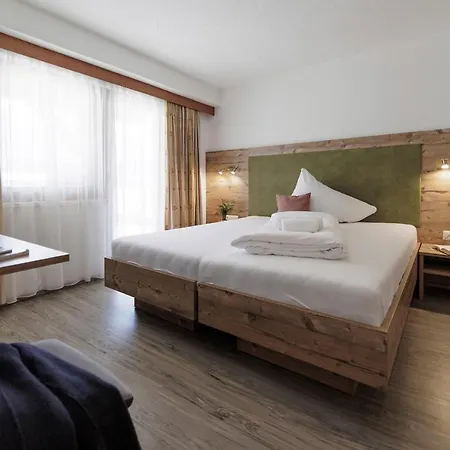 Neuwirt Hotel 3*